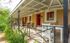 Bella De Karoo
